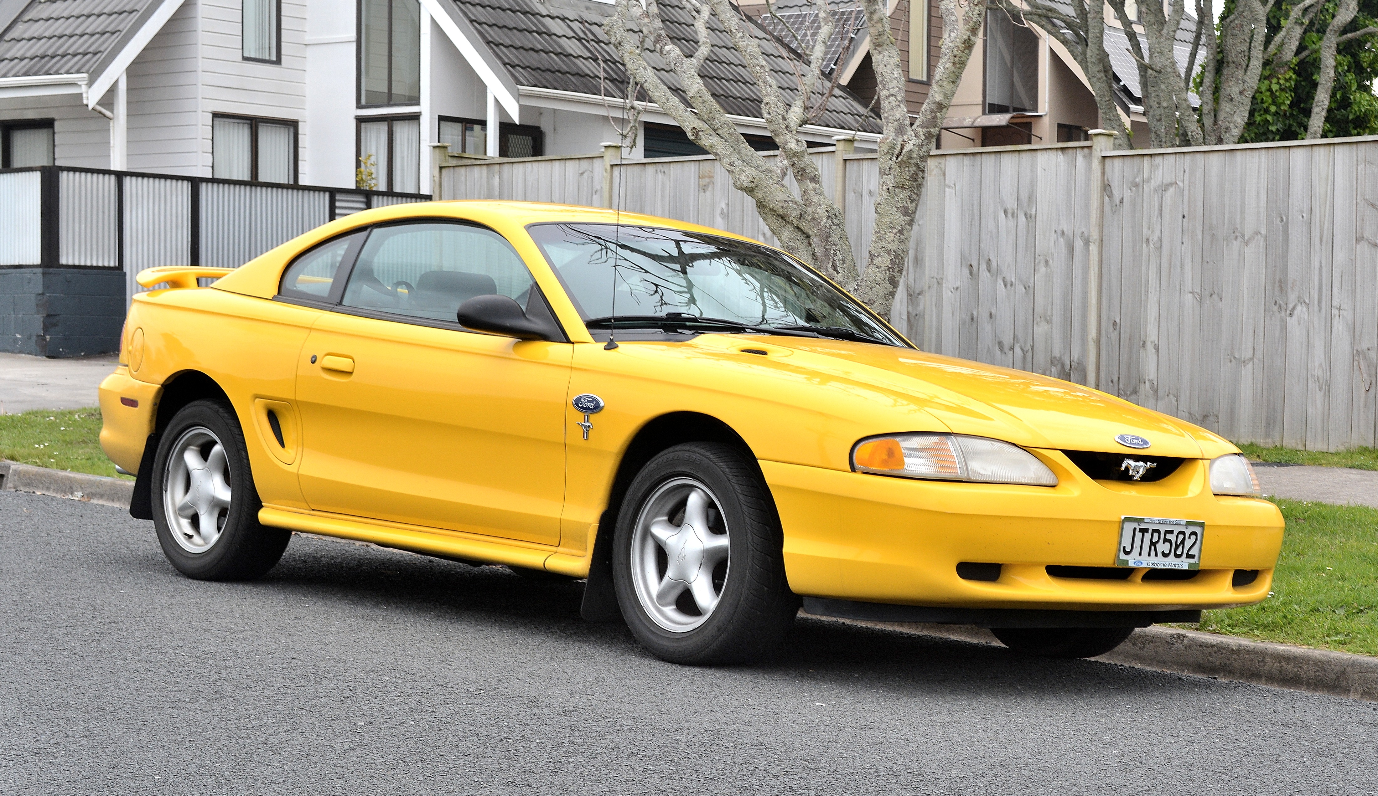 Ford pony. Ford Mustang 1998. Форд Мустанг 1998. Мустанг 2001. Ford Mustang 2001.