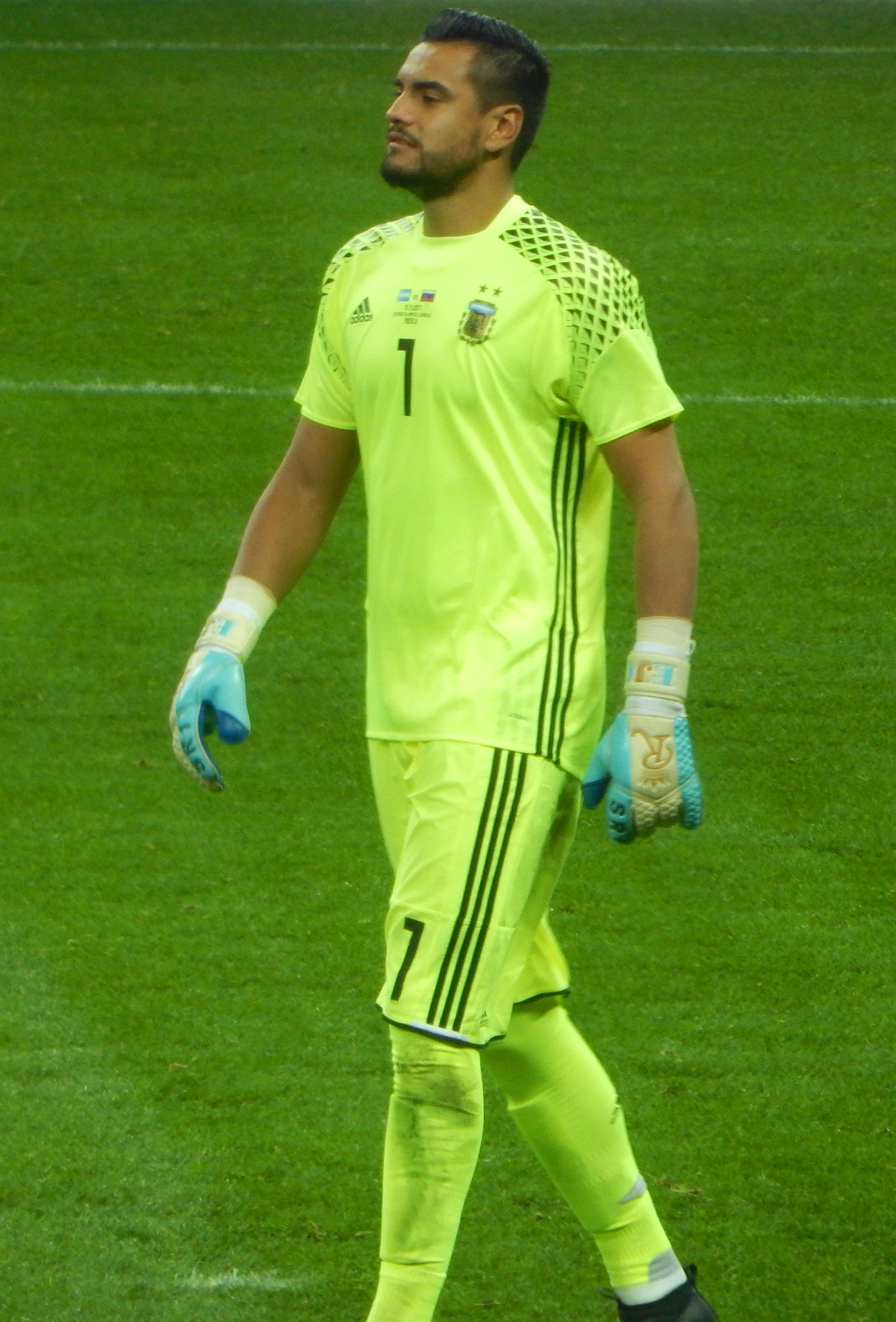 Romero playing for [[Argentina national football team|Argentina]] in 2017