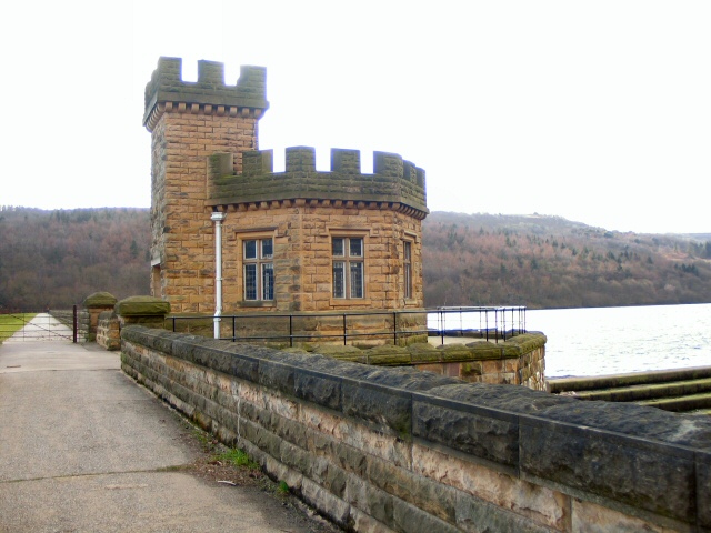 Broomhead Dam - geograph.org.uk - 122740