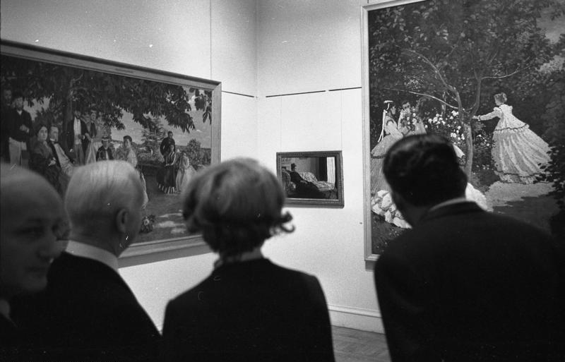 File:Bundesarchiv B 145 Bild-F026340-0025, Paris, Bundespräsident Lübke besucht Museum (cropped).jpg