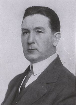 <span class="mw-page-title-main">E. J. Stewart</span> American athlete, coach, and administrator (1877–1929)