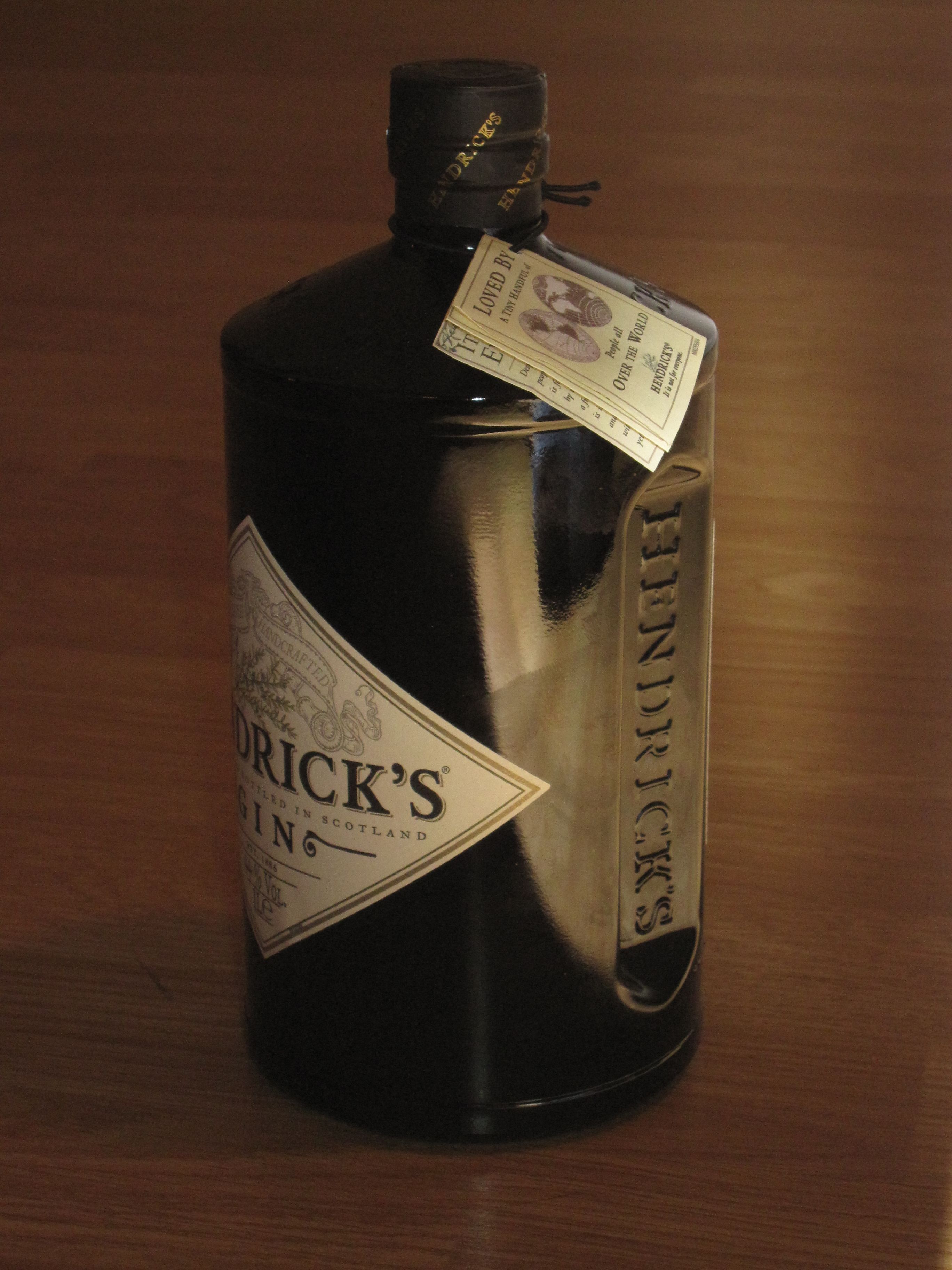 File:Hendrick's gin 002.jpg - Wikipedia