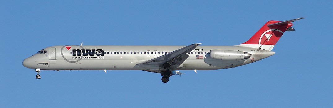 Northwest Airlines DC-9 (385585507).jpg