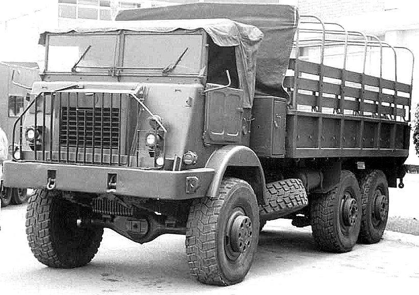 Pegaso 3045 camion militare Pegaso_3050