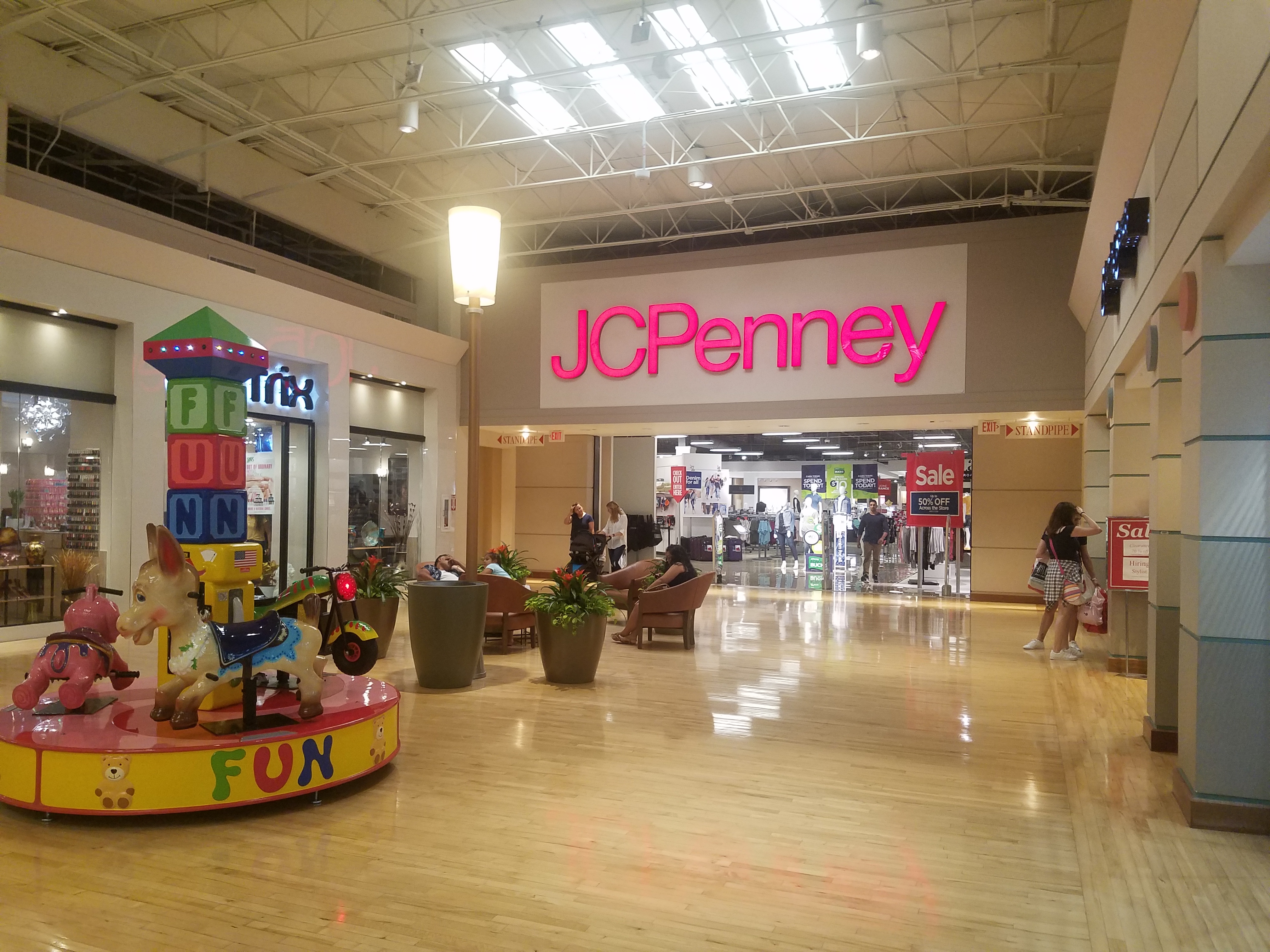 And That! To Permanently Close At Potomac Mills Mall This Month