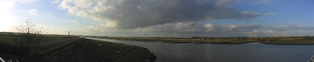 File:River Blyth Panorama - geograph.org.uk - 126224.jpg