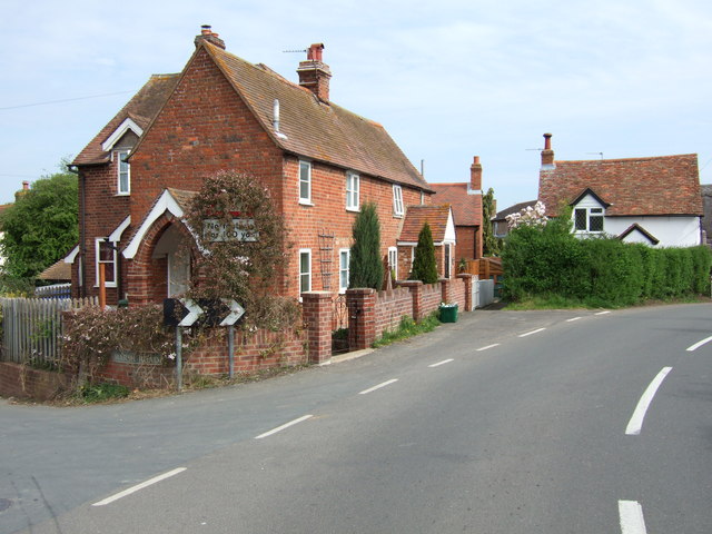 File:Shabbington , Marsh Road junction - geograph.org.uk - 165242.jpg