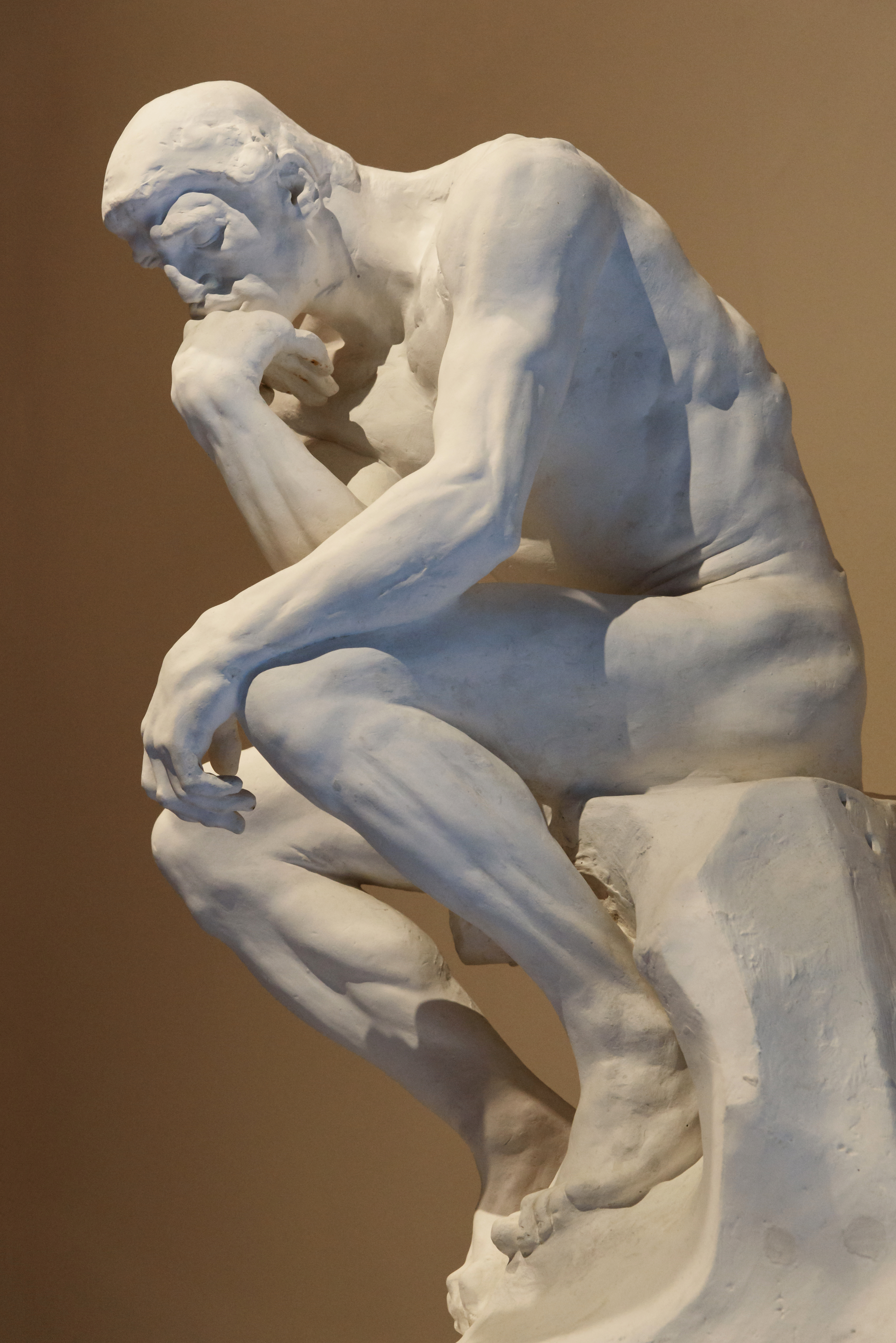 the thinker statue by auguste rodin