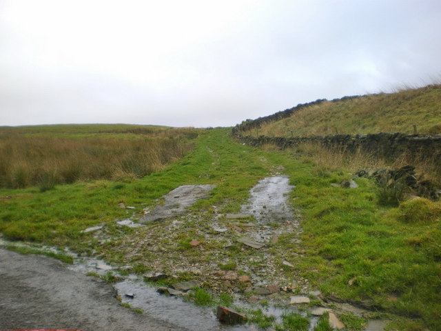File:Track off the road to Sweet Well House - geograph.org.uk - 1593099.jpg