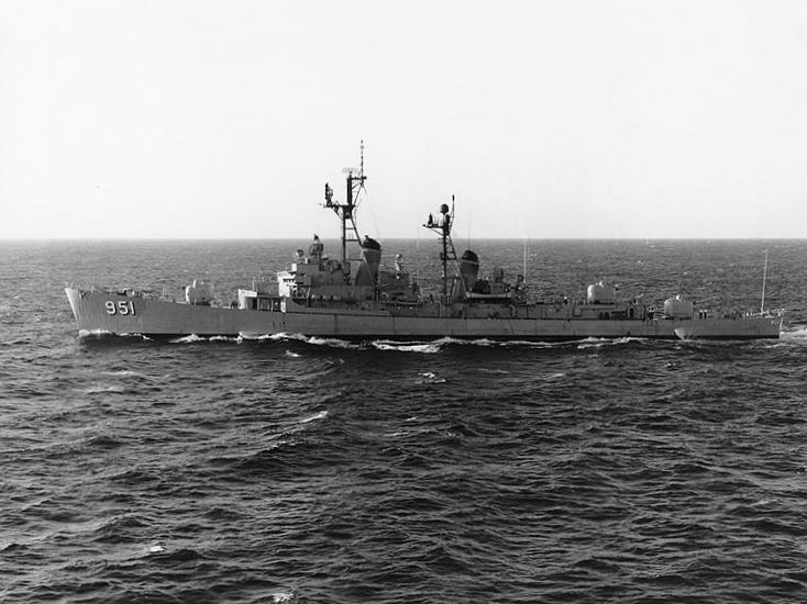 File:USS Turner Joy (DD-951) underway in the Pacific Ocean 1980.jpg