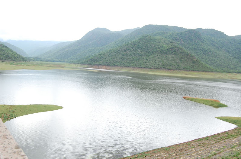 File:Vaiyar Dam, Pappireddipatti 1.JPG