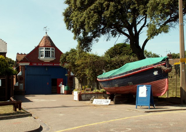 File:Walton Maritime Museum, Walton-on-the-Naze, Essex - geograph.org.uk - 195823.jpg