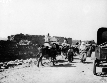 File:Armenian refugees 1918.jpg