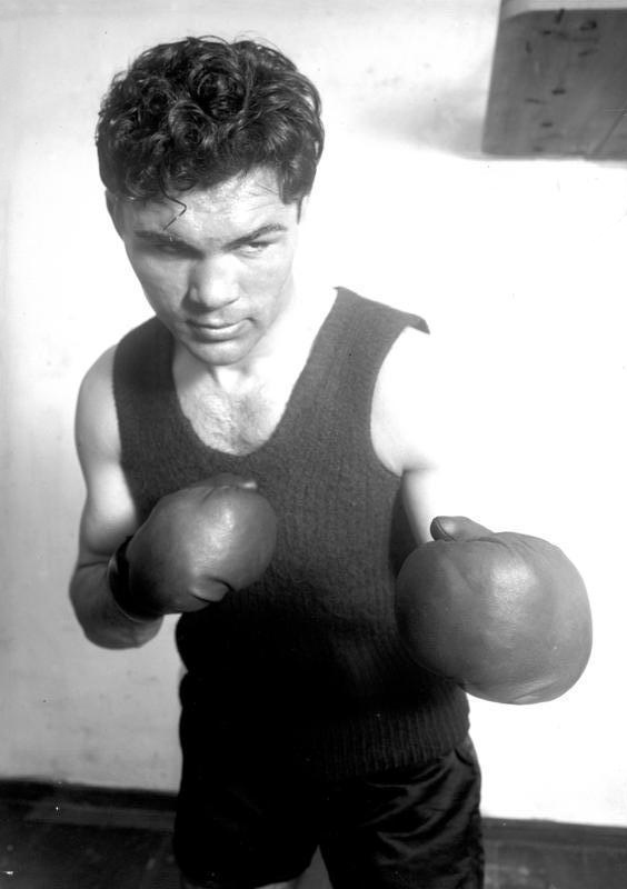 Joe Louis - Boxing, Record & Max Schmeling