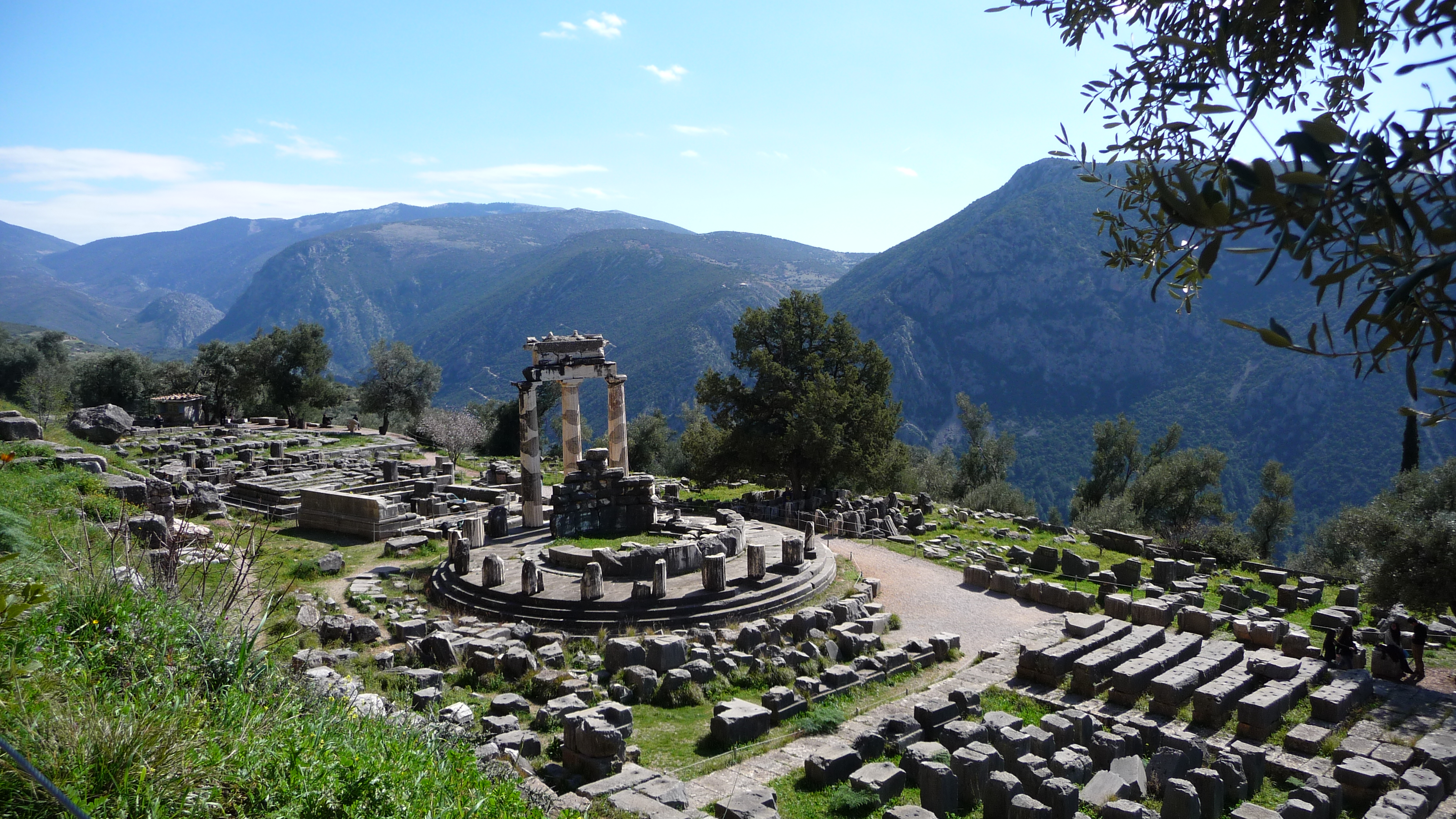 Delphi (modern Delphi, Greece) – The Ancient Theatre Archive