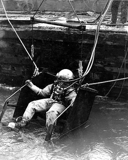 File:Diver entering water, Grand Coulee Dam construction site (4724939202).jpg