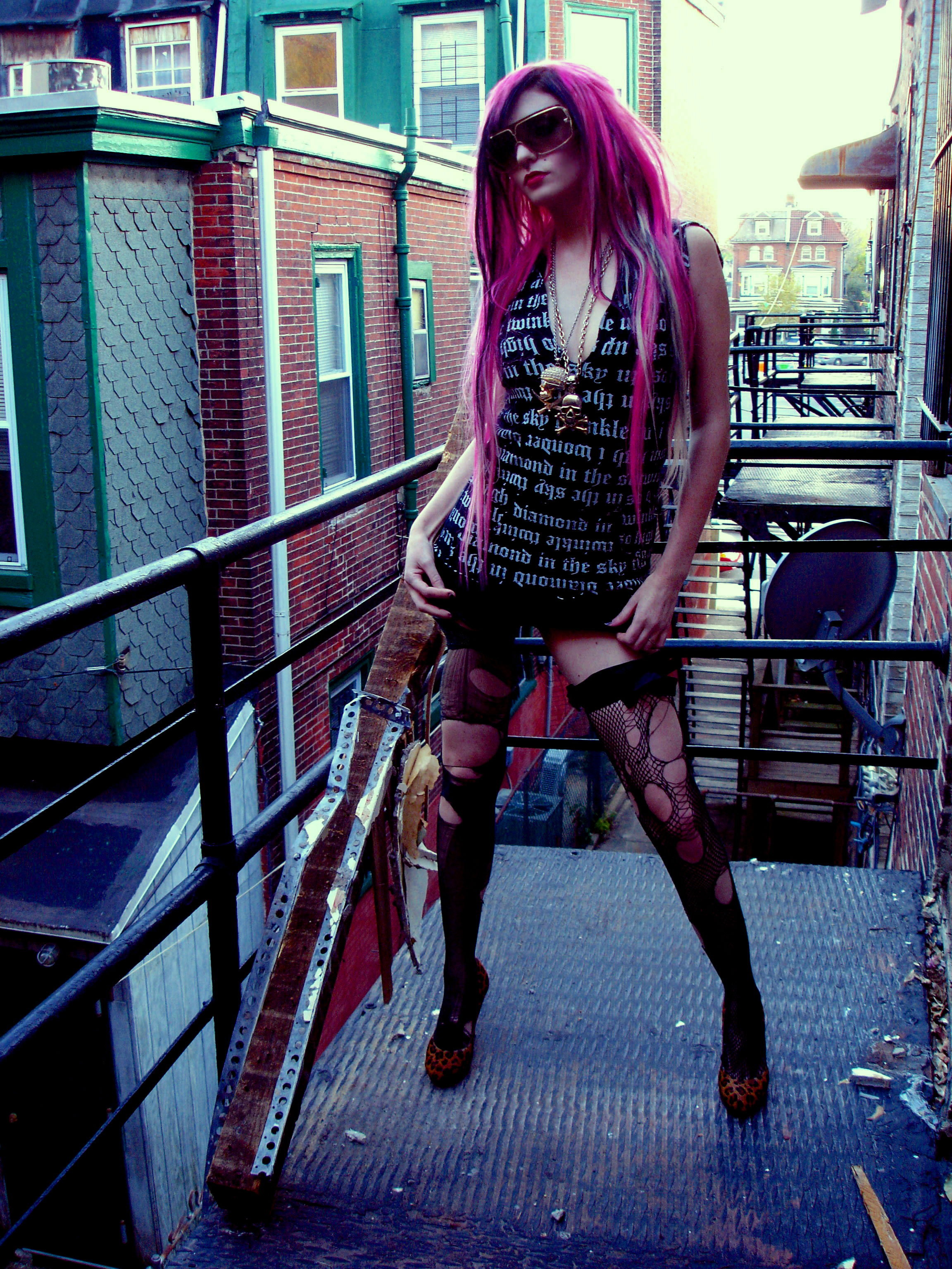 Emo Girl Free Pictures - Colaboratory