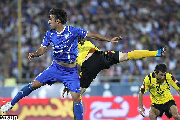 File:Esteghlal FC vs Sepahan FC, 27 August 2010 - 02.jpg