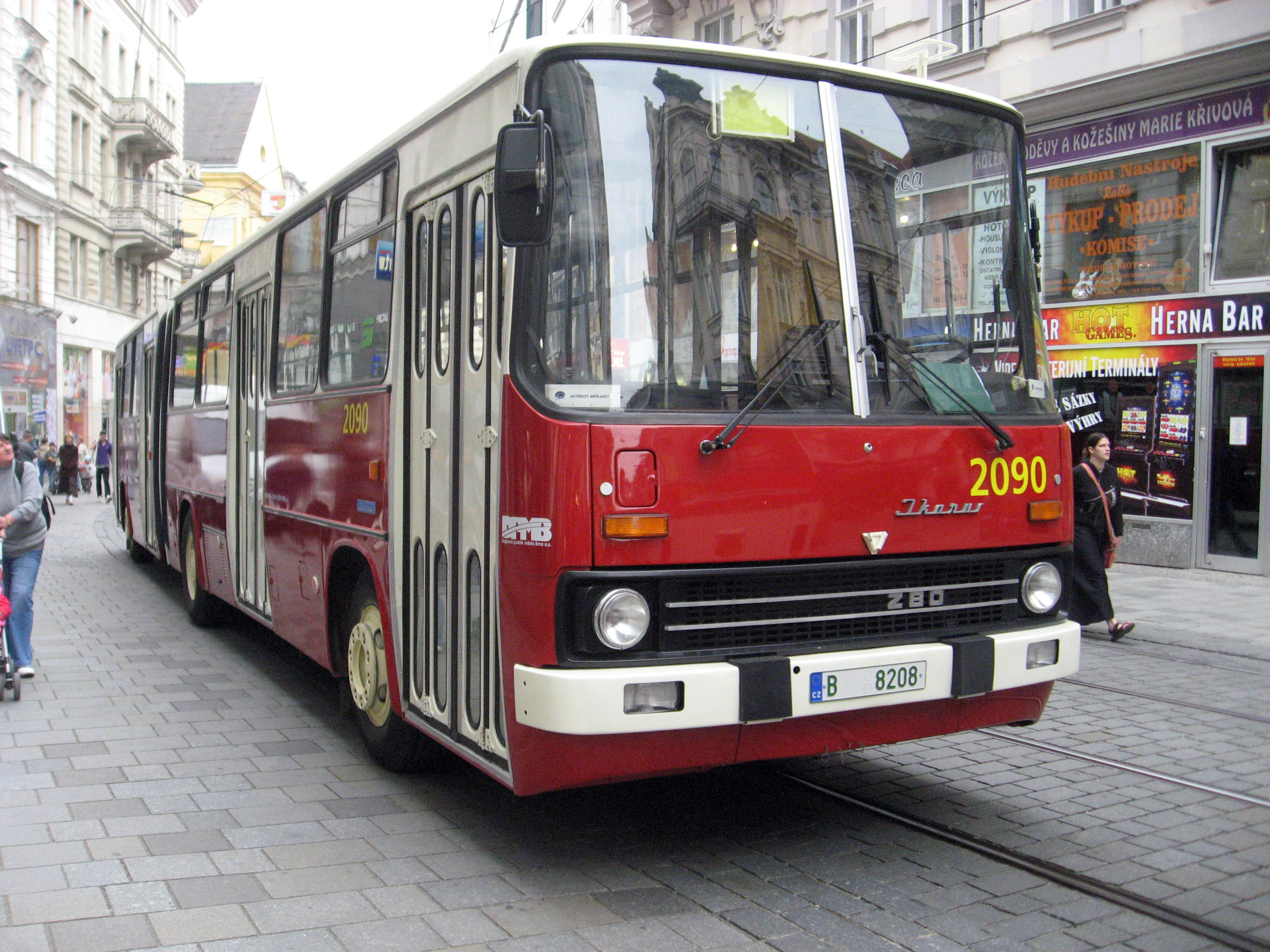 File:Brno, Řečkovice, autobus Ikarus 280 II.JPG - Wikimedia Commons