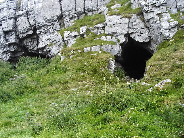 File:Jubilee Cave - geograph.org.uk - 29256.jpg