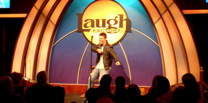 File:Lowie At The Laugh Factory.jpg