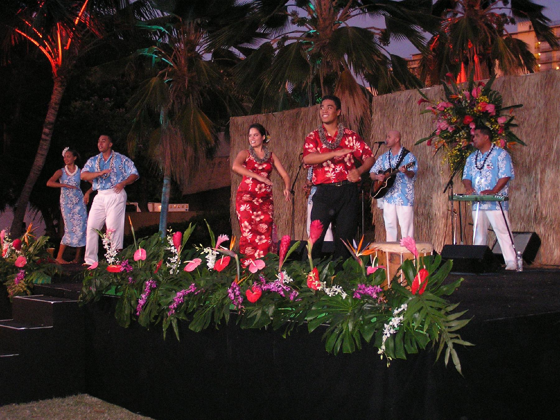 Fiesta luau - Wikipedia, la enciclopedia libre