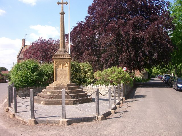 File:North Curry War Memorial - geograph.org.uk - 1329871.jpg