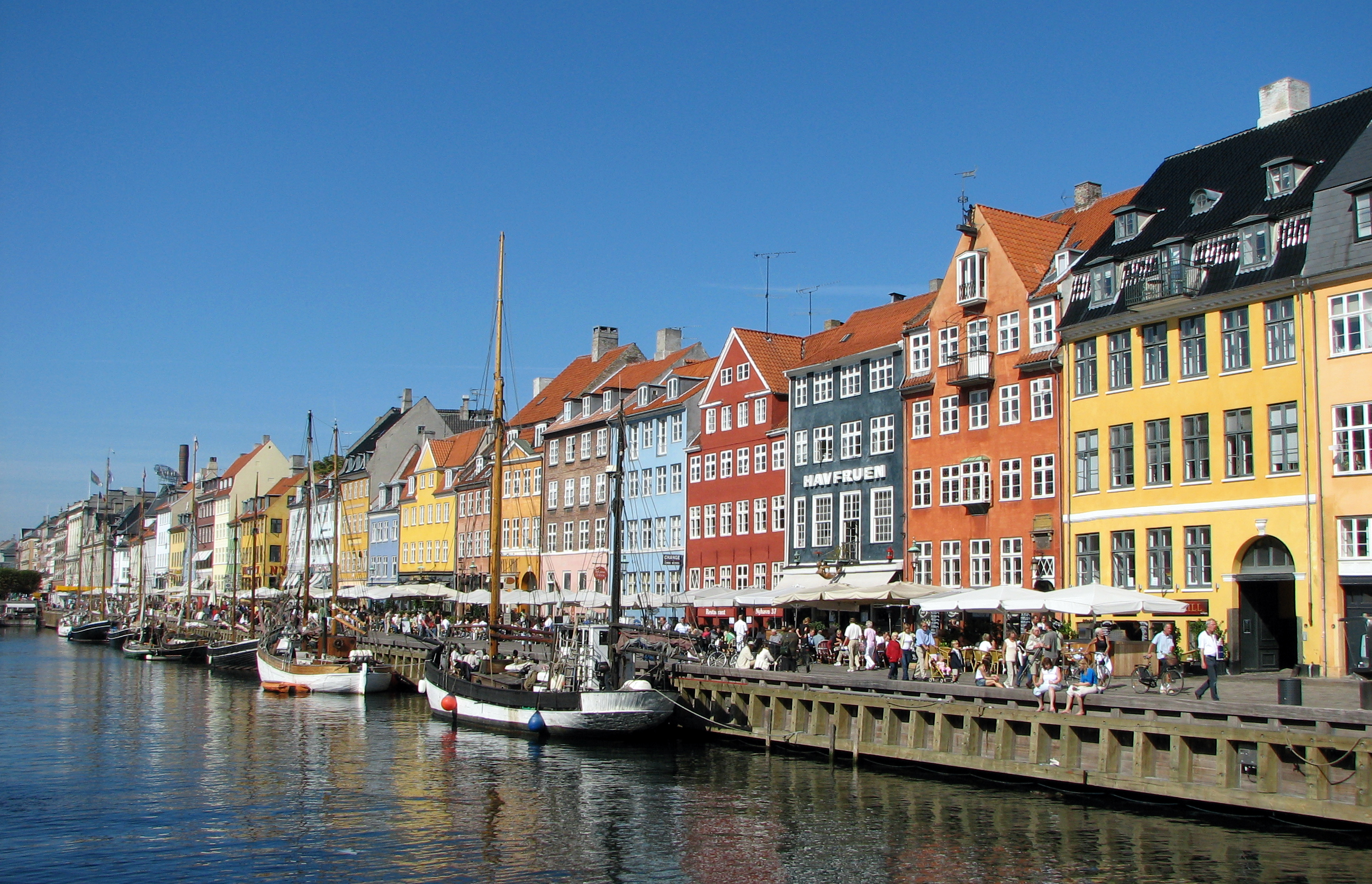 File:Nyhavn, Copenhagen.jpg - Wikimedia Commons
