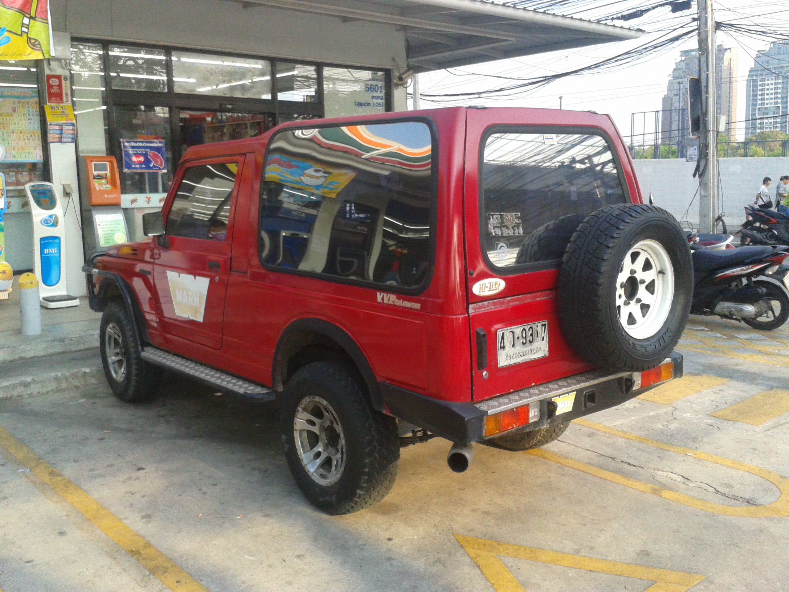 Suzuki Samurai sj413