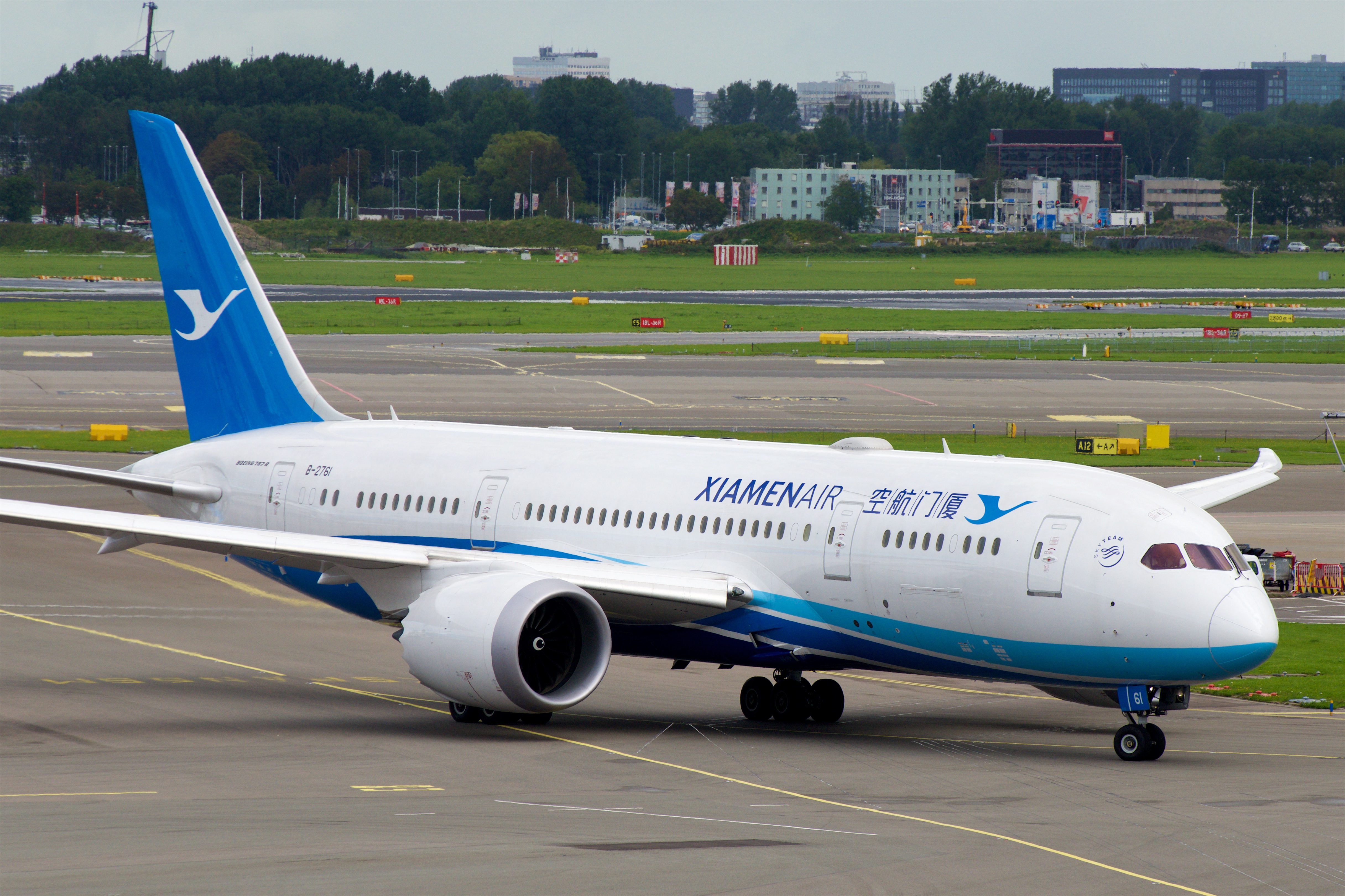 File:XiamenAir Boeing 787-8 B-2761 (23734190785).jpg - 维基百科