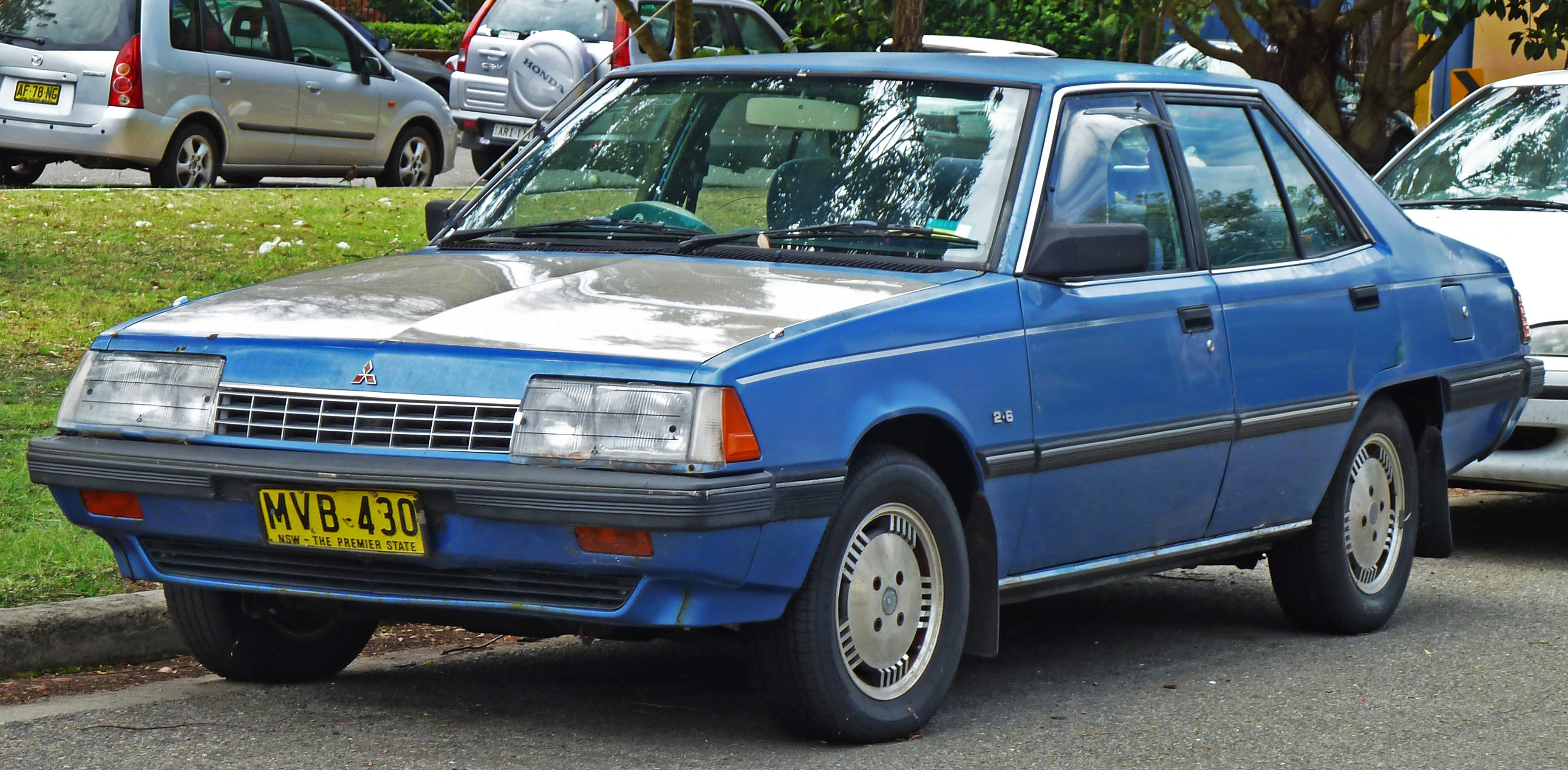 File:1984-1985 Mitsubishi Sigma (GK) SE sedan (2010-12-28) 01.jpg 
