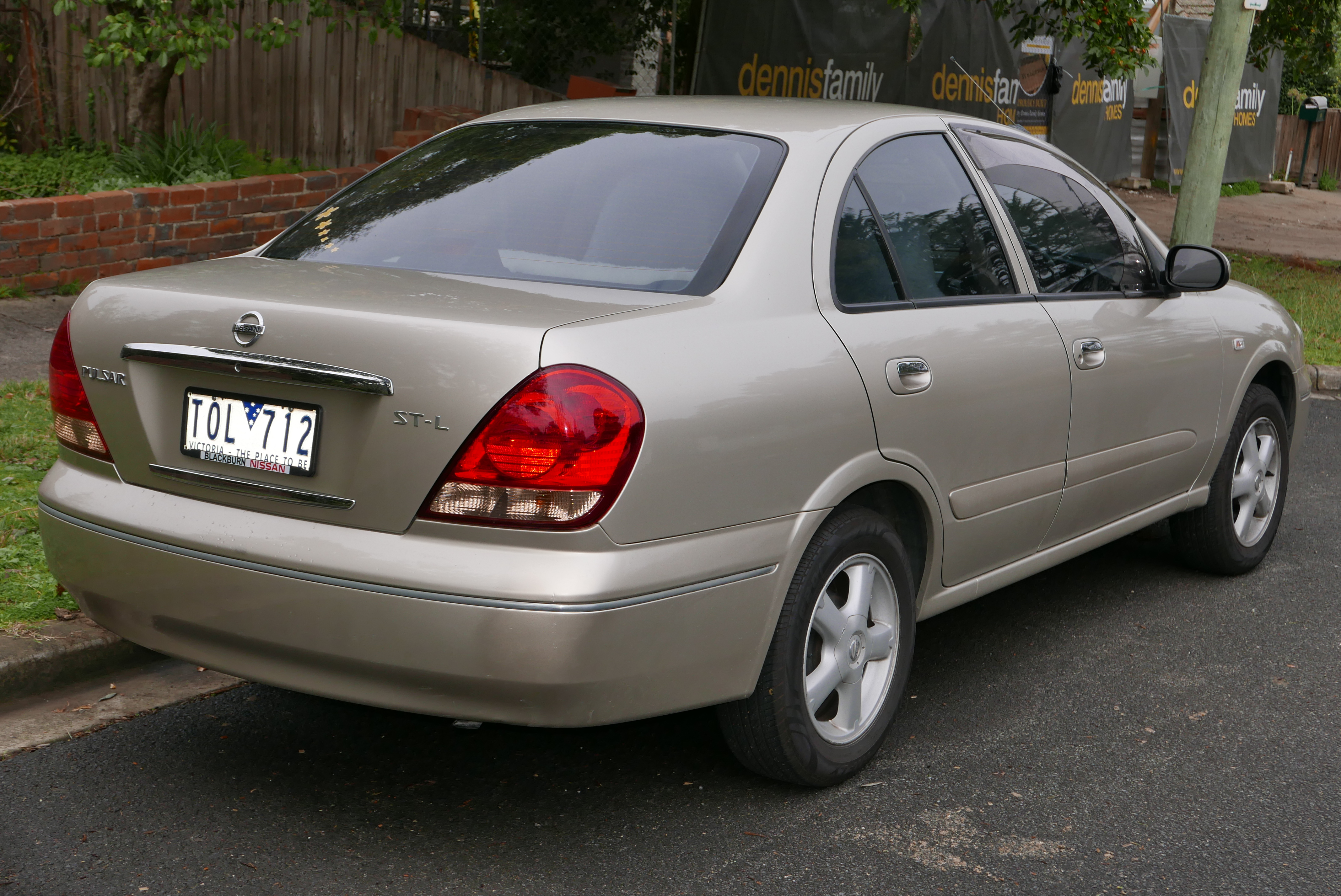 Nissan pulsar st 2004