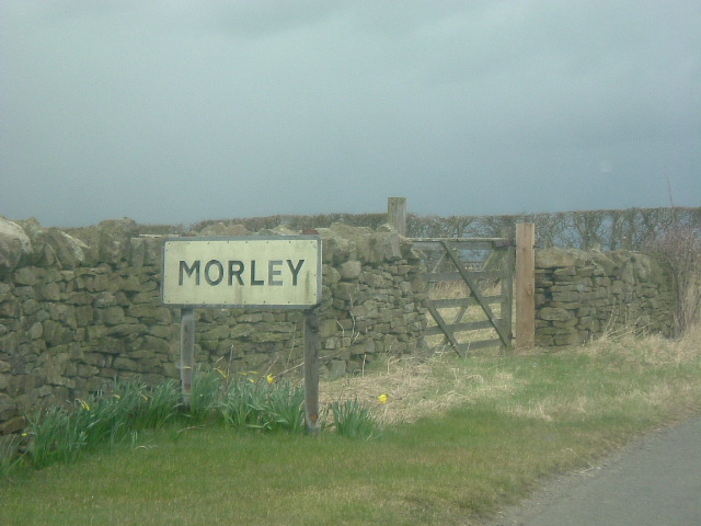 File:Approach to Morley - geograph.org.uk - 252677.jpg