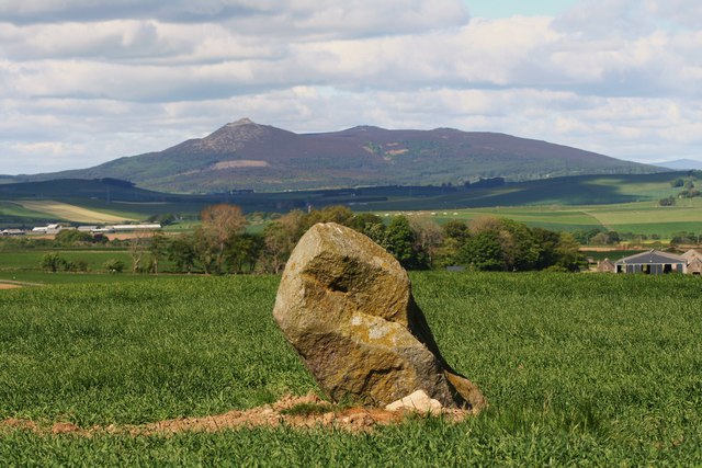 File:Bennachie from the east.jpg