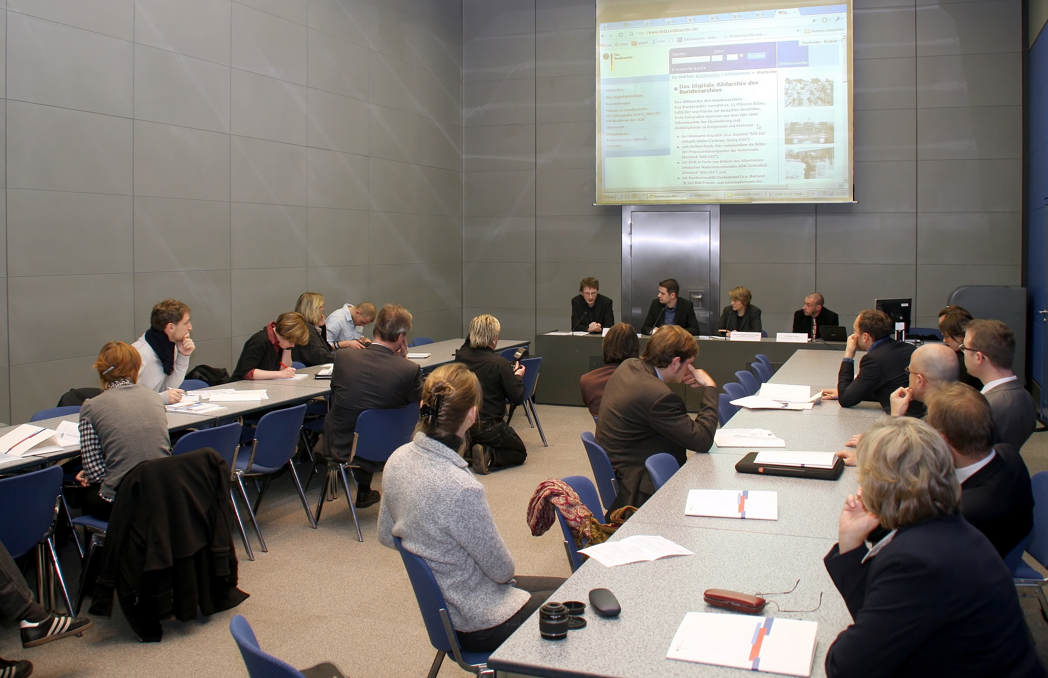 Pressekonferenz vom Bundesarchiv und Wikimedia Deutschland zur Bekanntgabe der Kooperation/Bilderspende