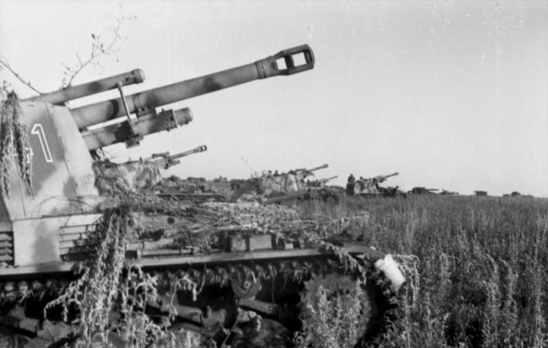 File:Bundesarchiv Bild 101I-219-0553A-15, Russland, bei Pokrowka, Panzerhaubitze 'Wespe'.jpg