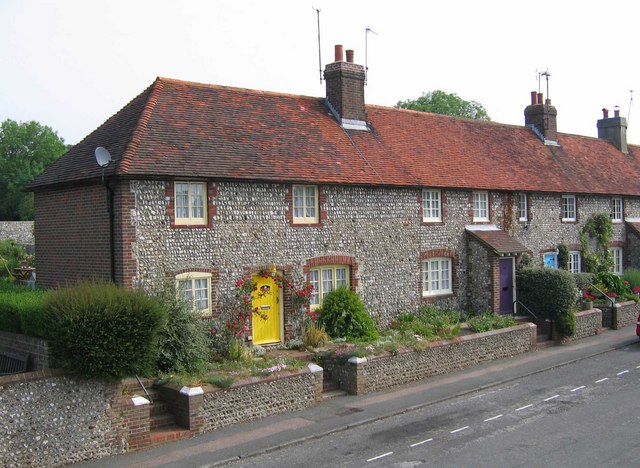 File:Cottages in Middle Street, Falmer - geograph.org.uk - 1529078.jpg