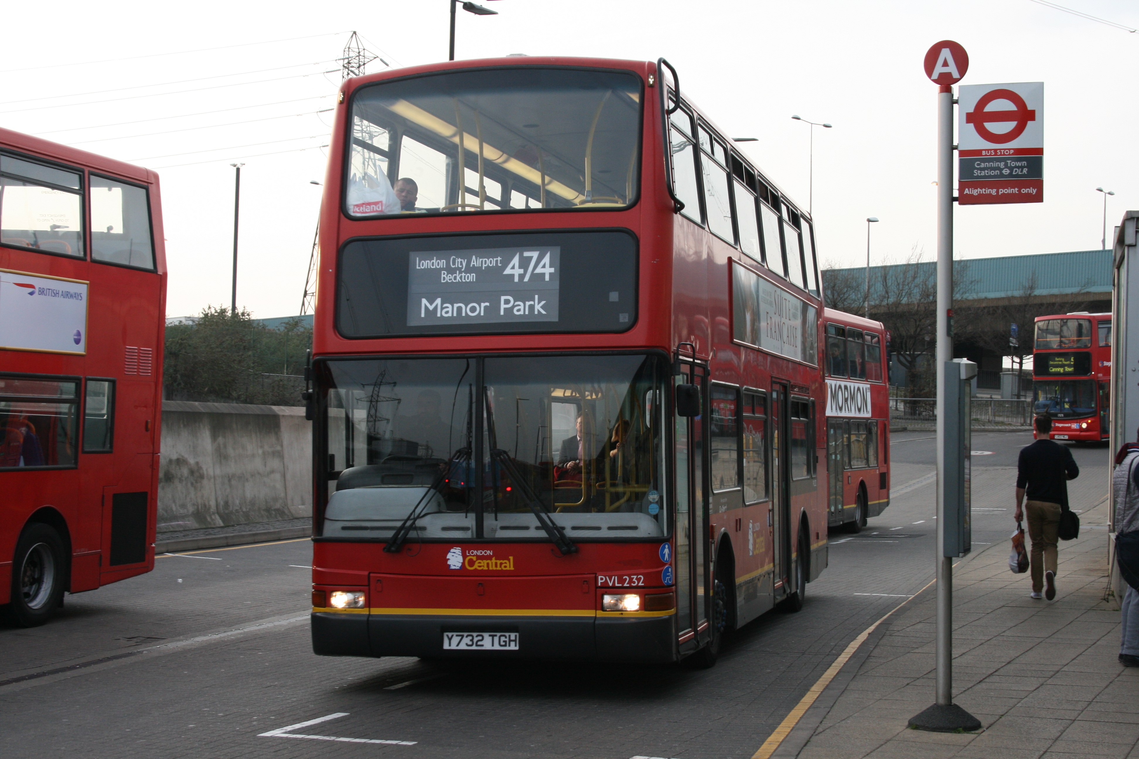 Docklands_Buses_PVL232_on_Route_474%2C_C