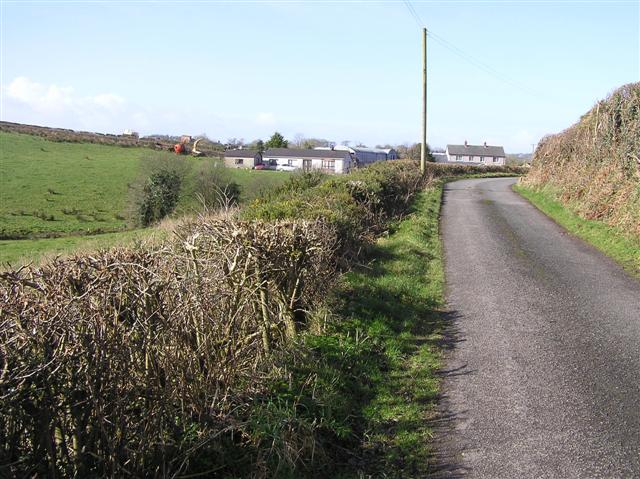 File:Dunnamona Road - geograph.org.uk - 1190382.jpg