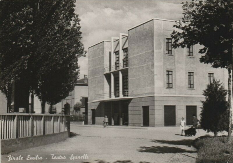 File:Finale Emilia - Teatro Spinelli 01.jpg