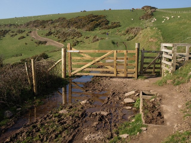 File:Gate on coast path above Swale Cove - geograph.org.uk - 702832.jpg