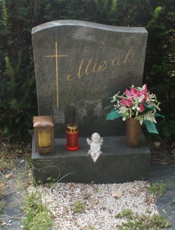 File:Grave Misak Helmuth.jpg