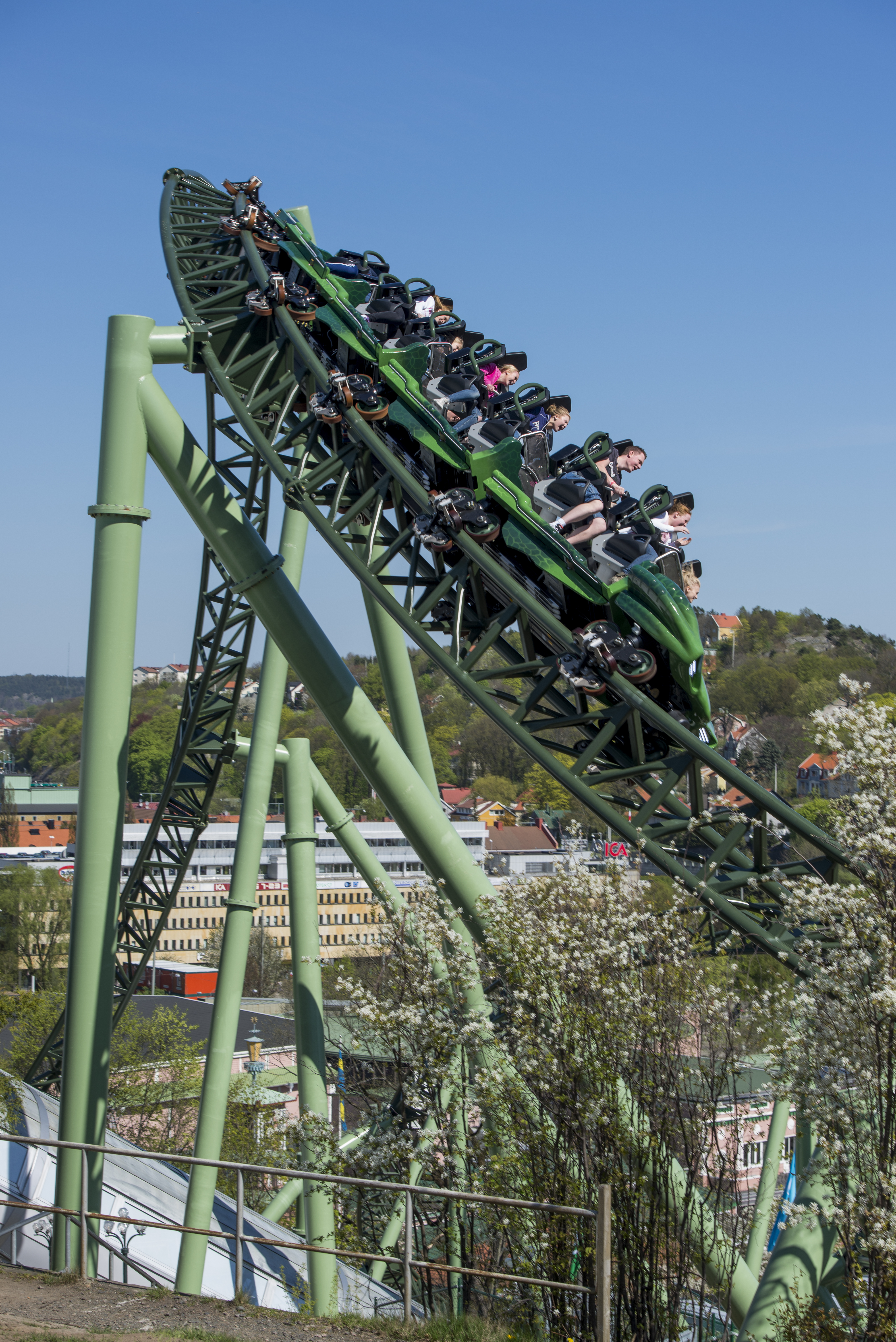 File Helix Liseberg 2014 04 26 01.jpg Wikimedia Commons