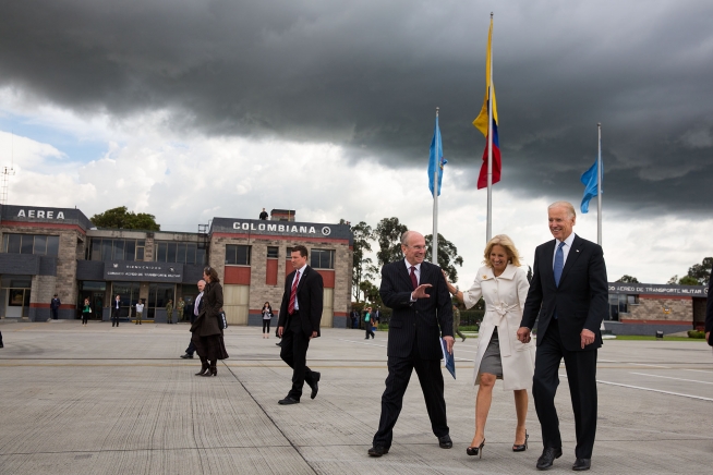 File:Joe and Jill Biden visit Colombia, May 2013 11.jpg
