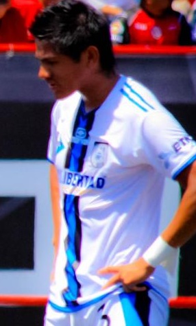 Ocampo playing for [[Queretaro F.C.|Querétaro]]