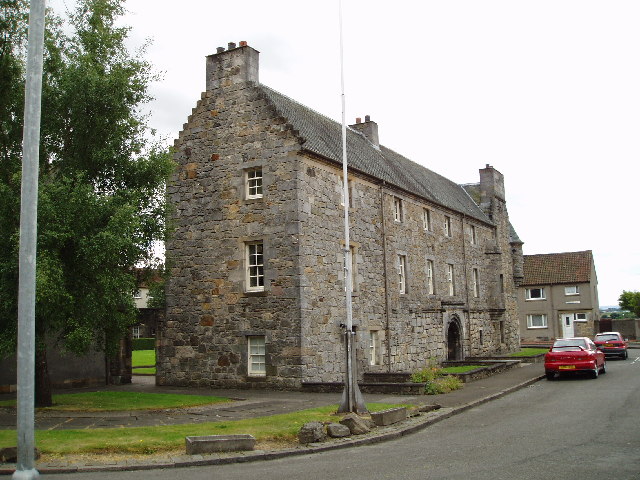 File:Menstrie Castle - geograph.org.uk - 33129.jpg