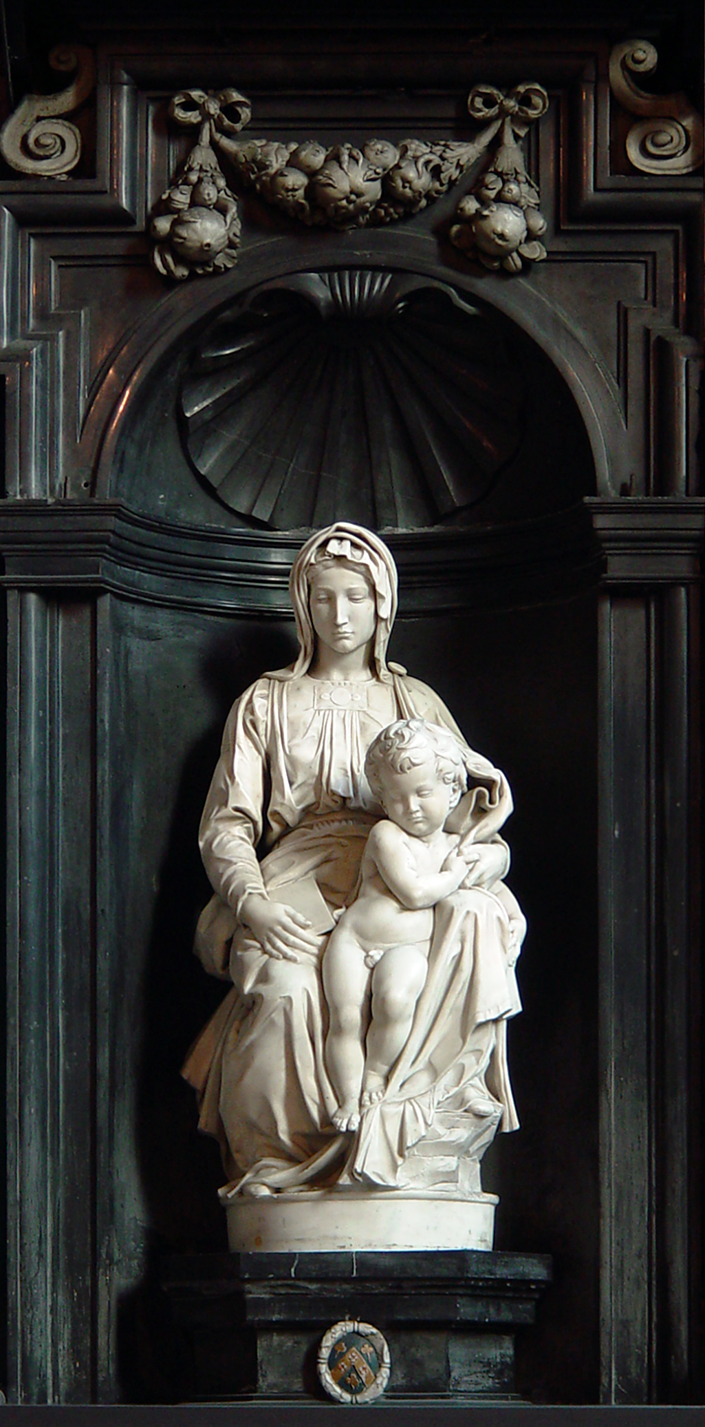 Michelangelos_Madonna_OLV-Kerk_Brugge