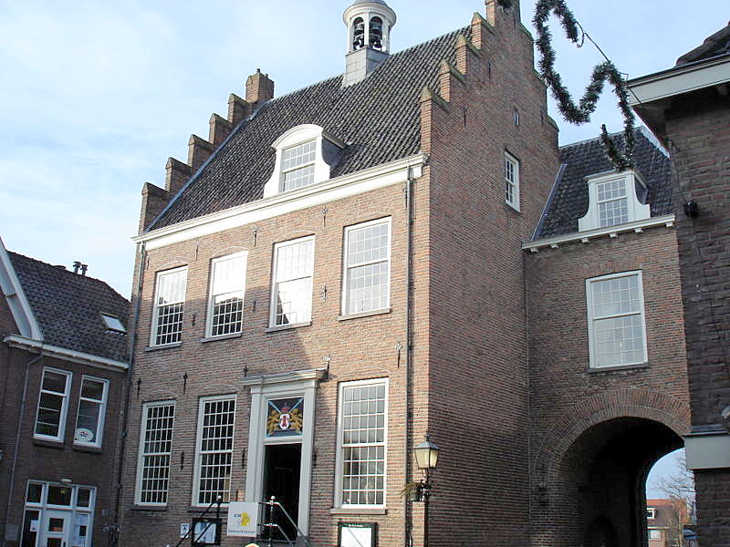 File:Montfoort Oude Stadhuis.jpg