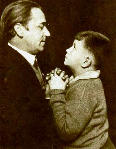 Noah Beery and son Noah Beery Jr. in 1922