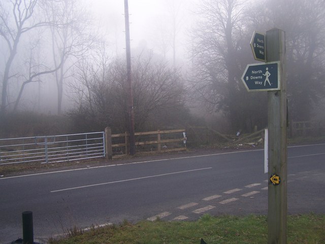 File:North Downs Way crosses Lidsing Road - geograph.org.uk - 1088765.jpg